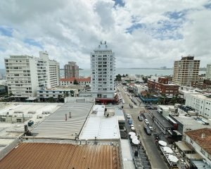 Alquiler y Venta  de apartamento de 3 dormitorios en Punta del Este
