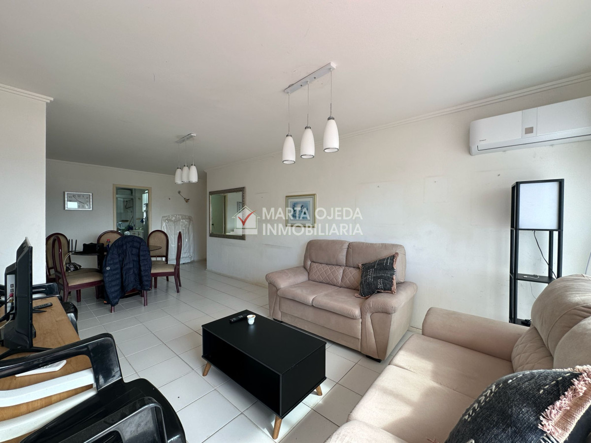 Apartamento ID.40959 - Apartamento en venta  y alquiler de 3 dormitorios en Punta del Este