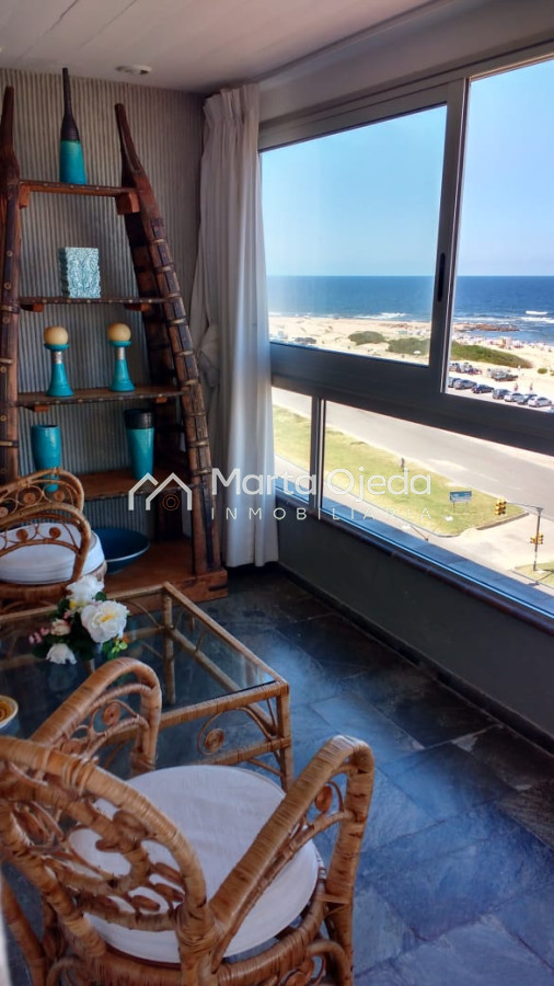 Apartamento ID.40497 -  Apartamento en venta frente al mar Punta del Este
