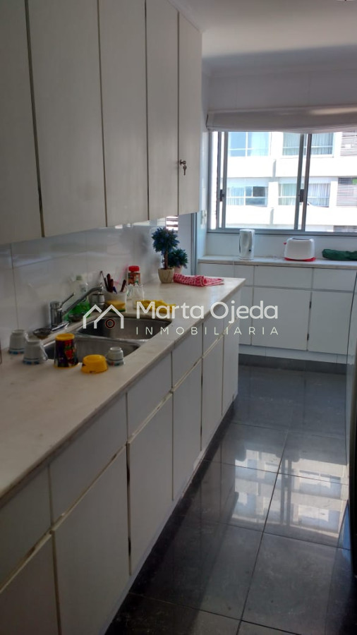 Apartamento ID.40497 -  Apartamento en venta frente al mar Punta del Este