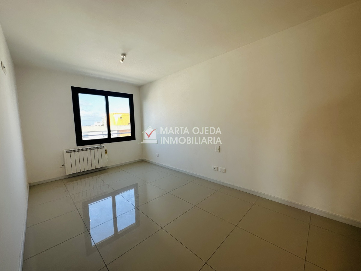 Apartamento ID.40808 - Apartamento en VENTA, 3 dormitorios, Maldonado, Uruguay.