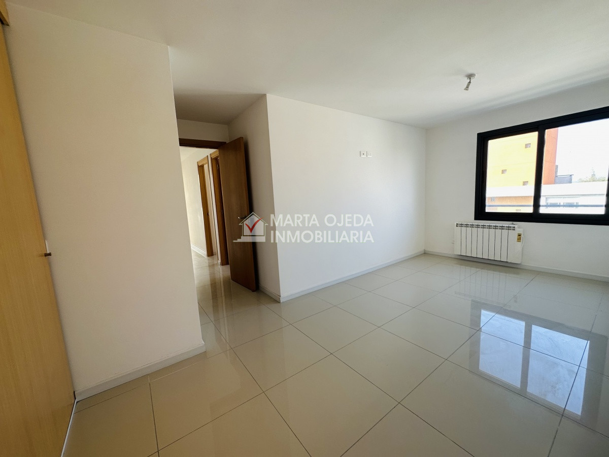 Apartamento ID.40808 - Apartamento en VENTA, 3 dormitorios, Maldonado, Uruguay.