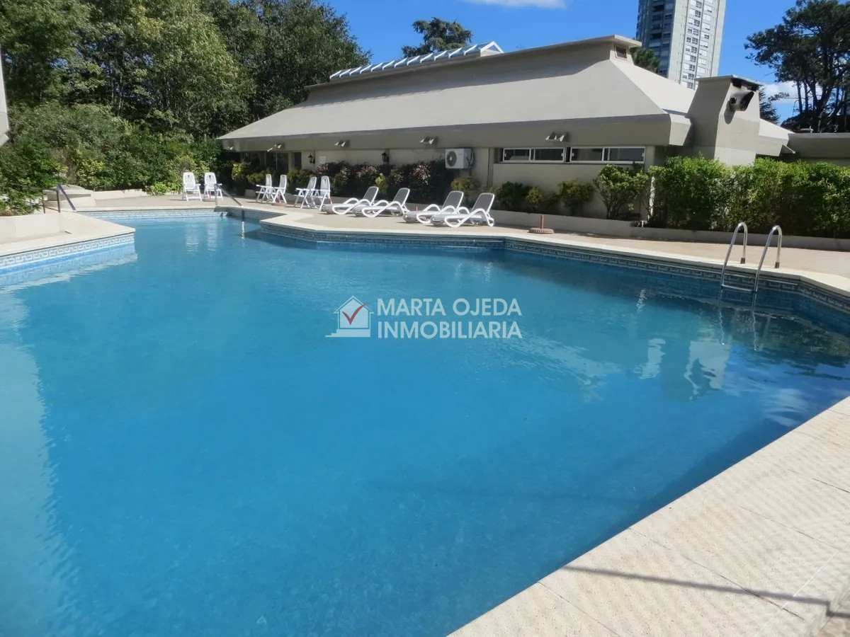 Apartamento ID.40976 - Apartamento en venta de dos dormitorios en Punta del Este