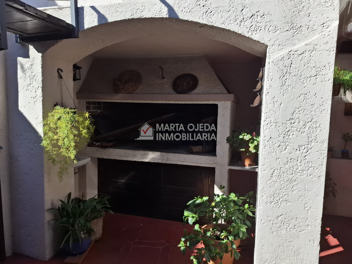 Casa ID.41000 - Casa en venta playa mansa, en impecable estado