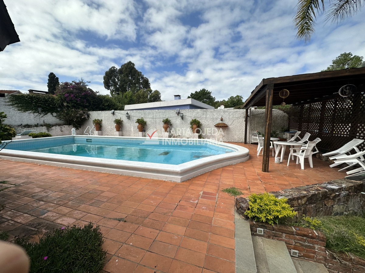 Casa ID.41001 - Casa de 7 dormitorios en venta en Punta del Este