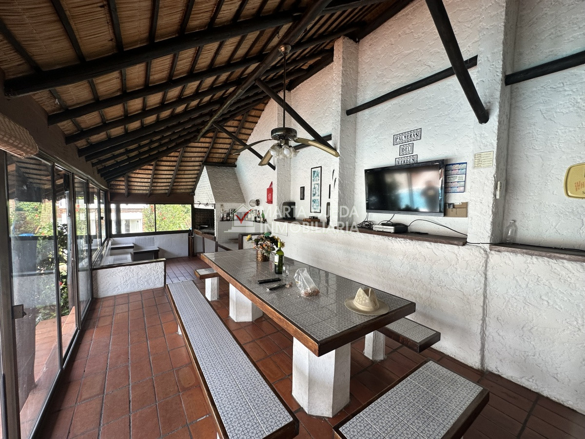Casa ID.41001 - Casa de 7 dormitorios en venta en Punta del Este