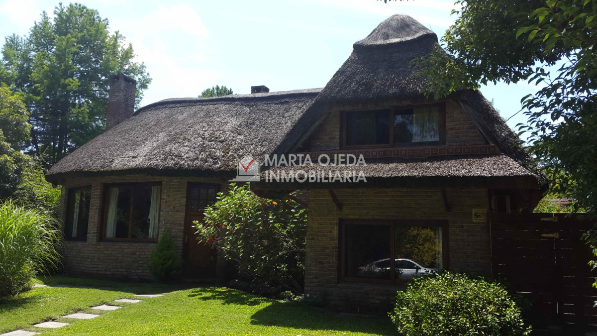 Casa ID.40977 - Alquiler y venta de casa de 3 dormitorios en Punta del Este