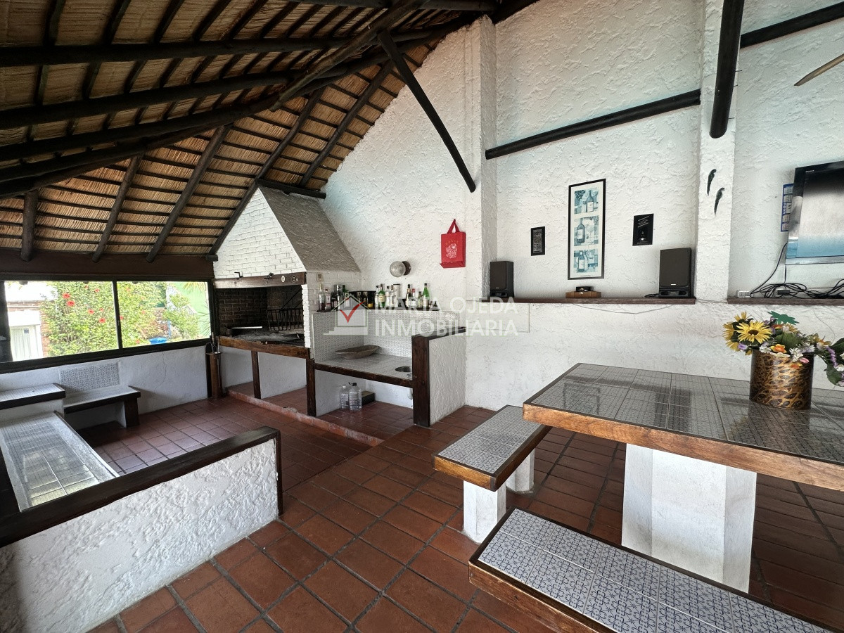 Casa ID.41001 - Casa de 7 dormitorios en venta en Punta del Este