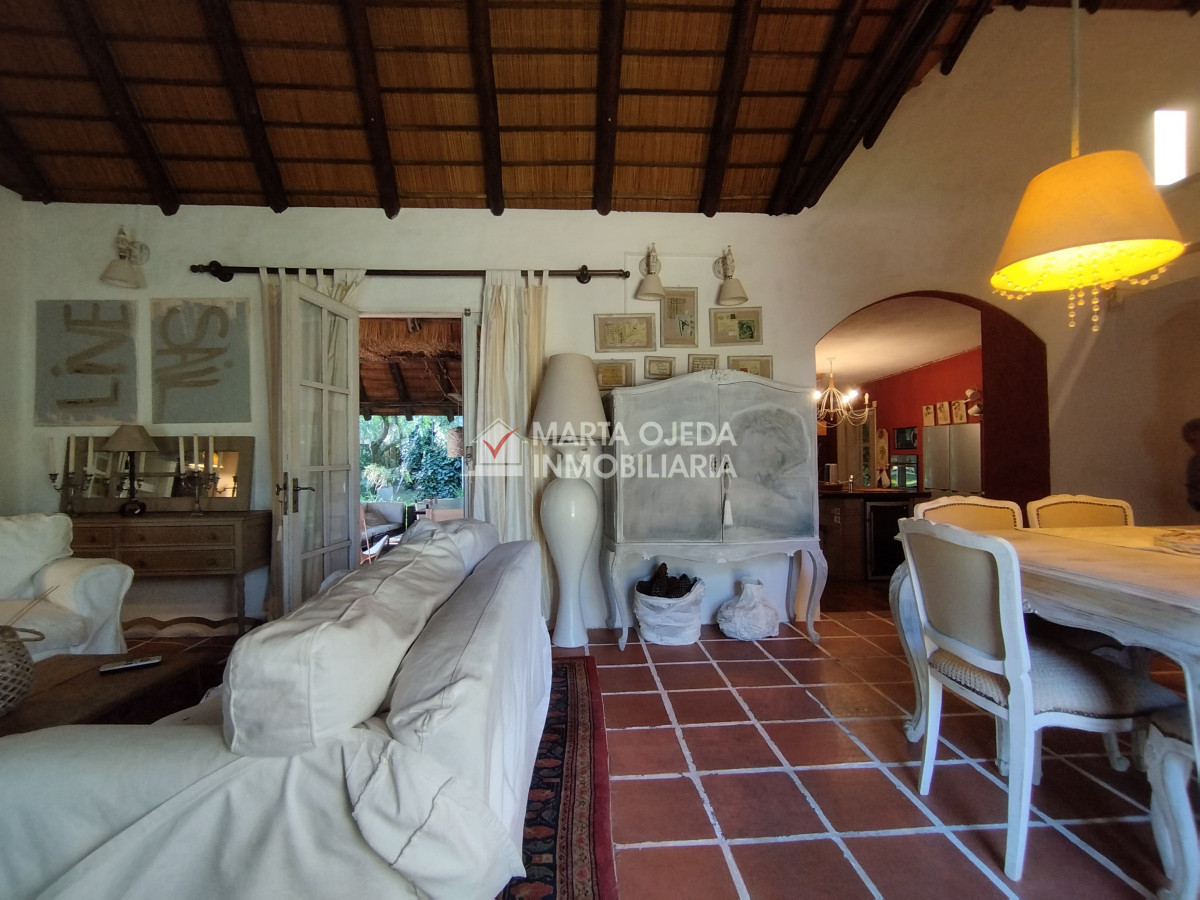 Casa ID.41102 - Casa en alquiler con piscina en Pinares
