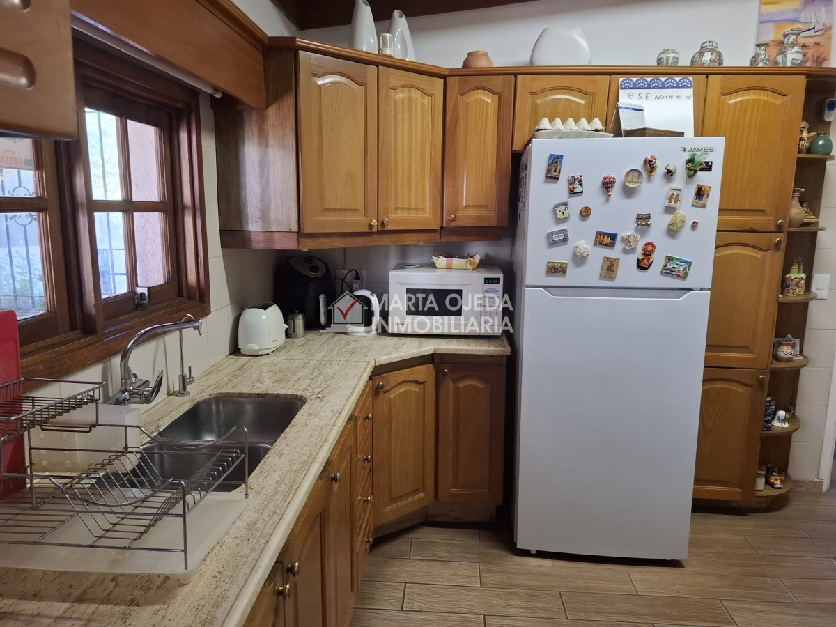 Casa ID.41000 - Casa en venta playa mansa, en impecable estado