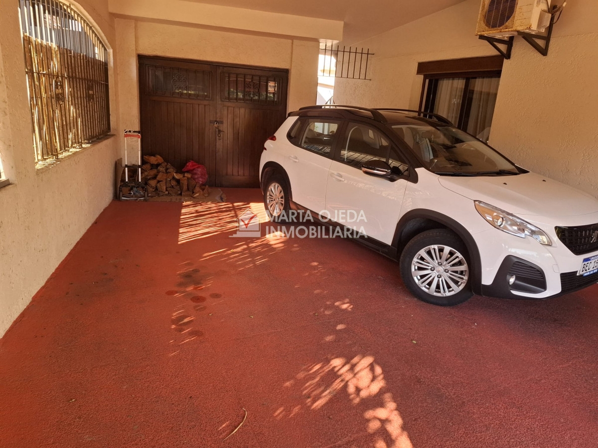 Casa ID.41000 - Casa en venta playa mansa, en impecable estado