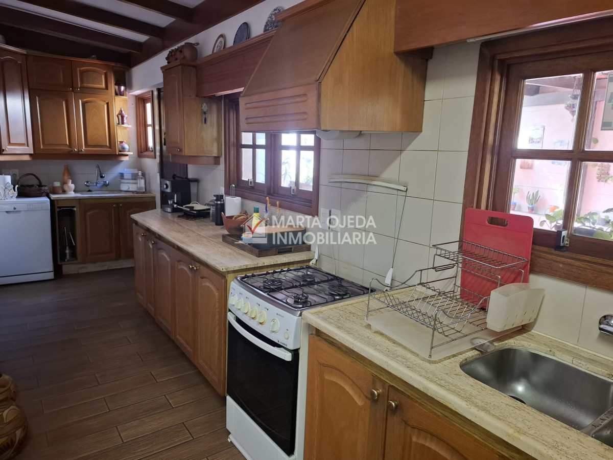 Casa ID.41000 - Casa en venta playa mansa, en impecable estado