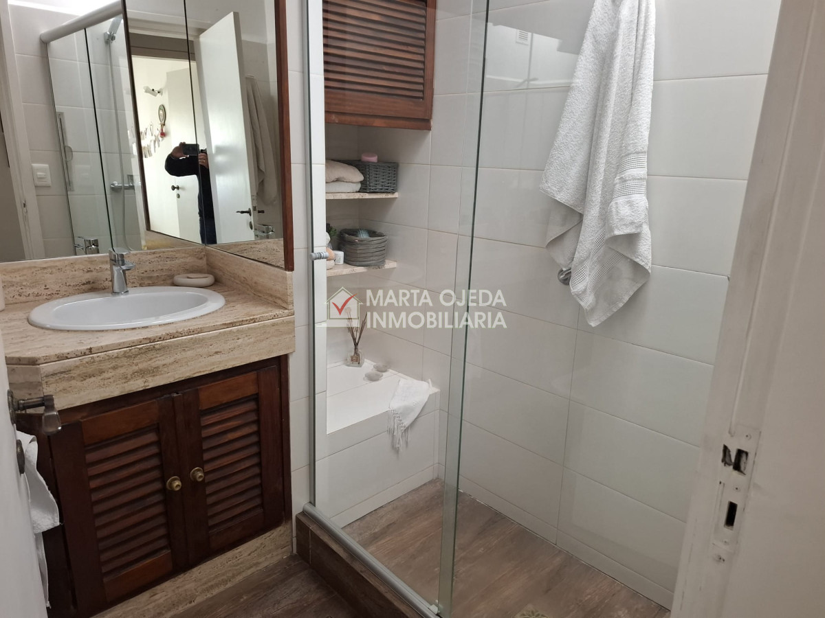 Casa ID.41000 - Casa en venta playa mansa, en impecable estado