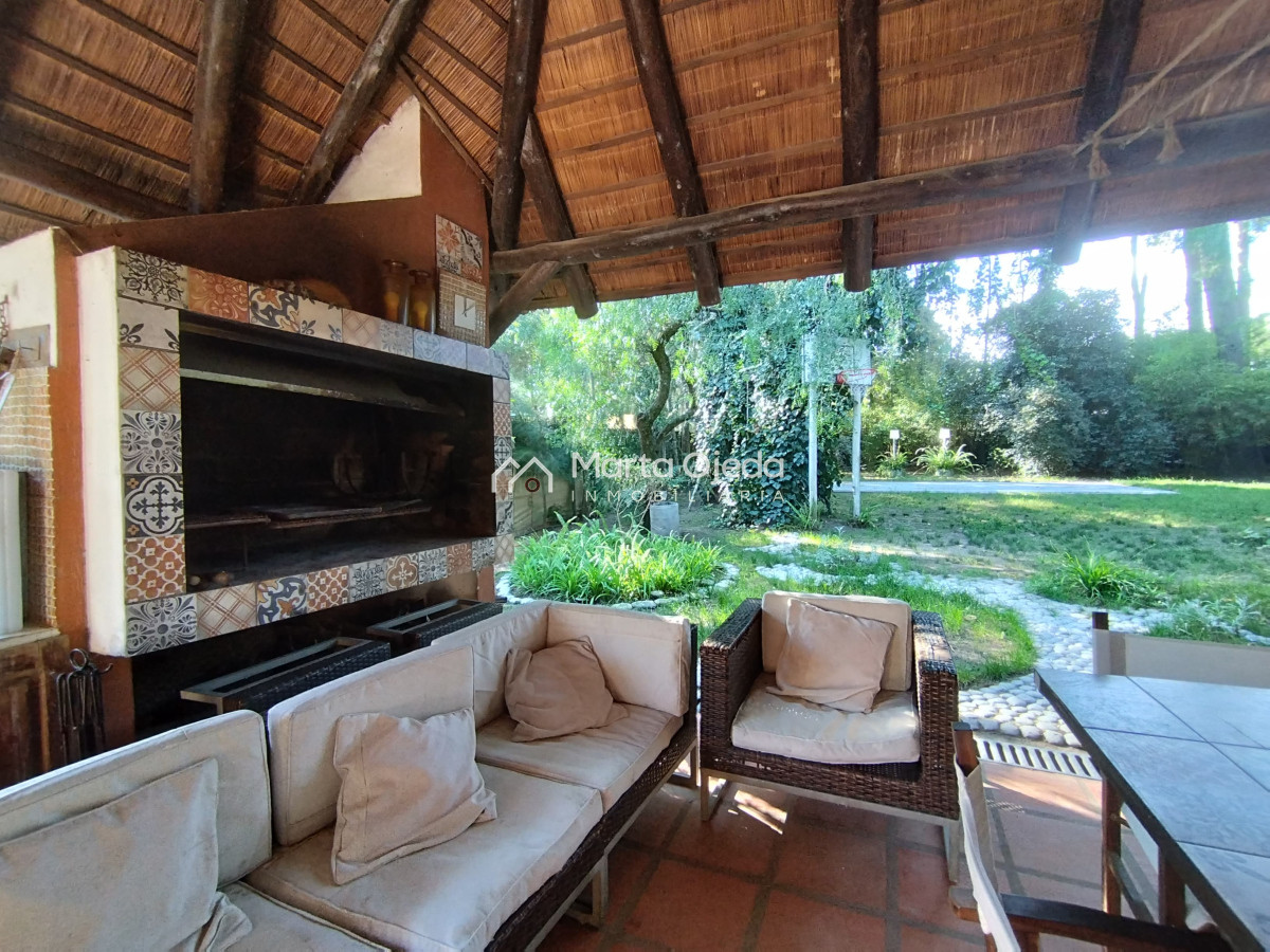 Casa ID.41102 - Casa en alquiler con piscina en Pinares