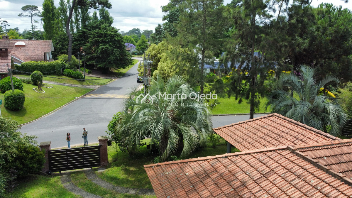 Casa ID.41002 - Casa en VENTA, 3 dormitorios, Punta del Este