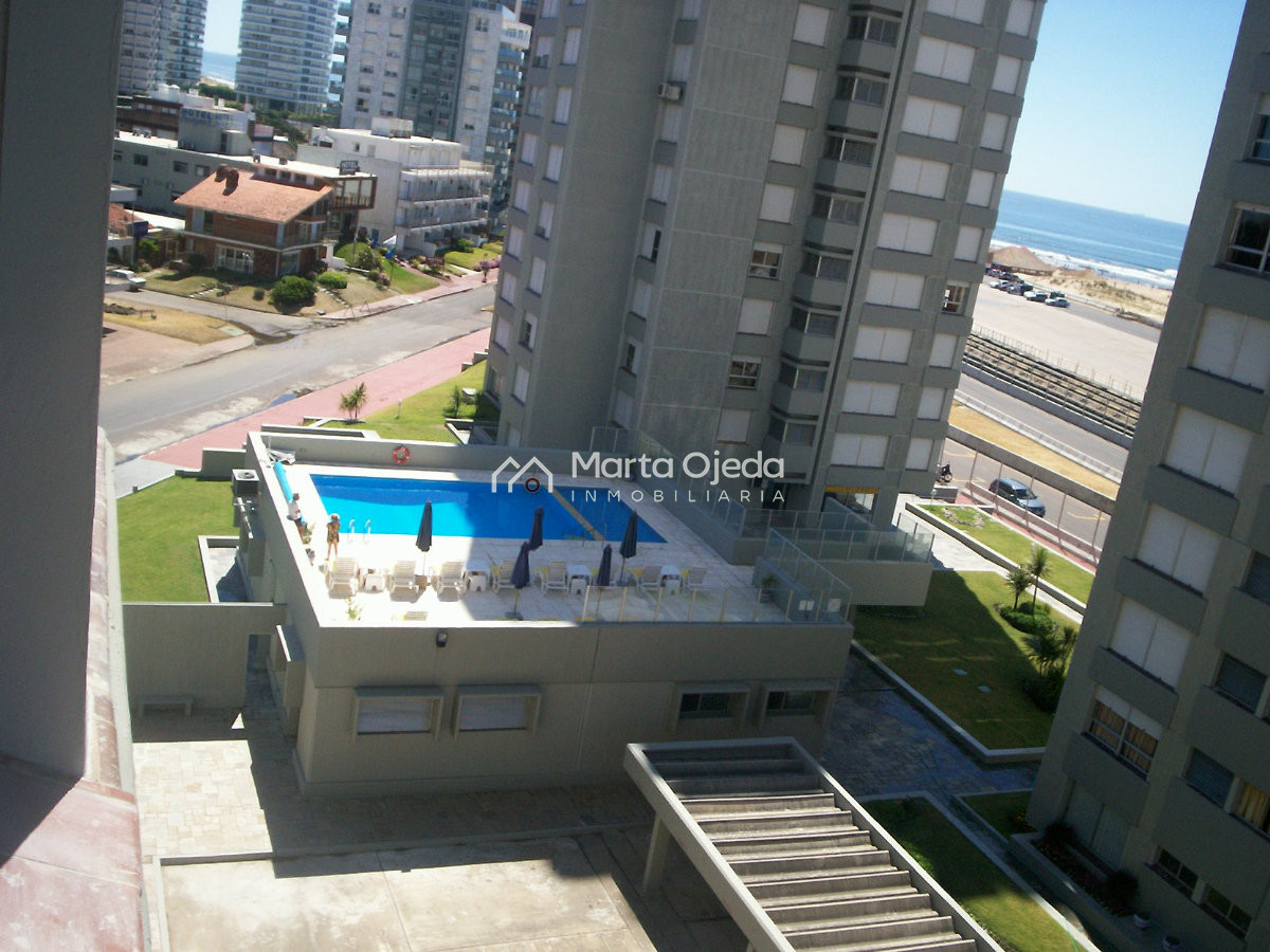 Apartamento ID.40497 -  Apartamento en venta frente al mar Punta del Este