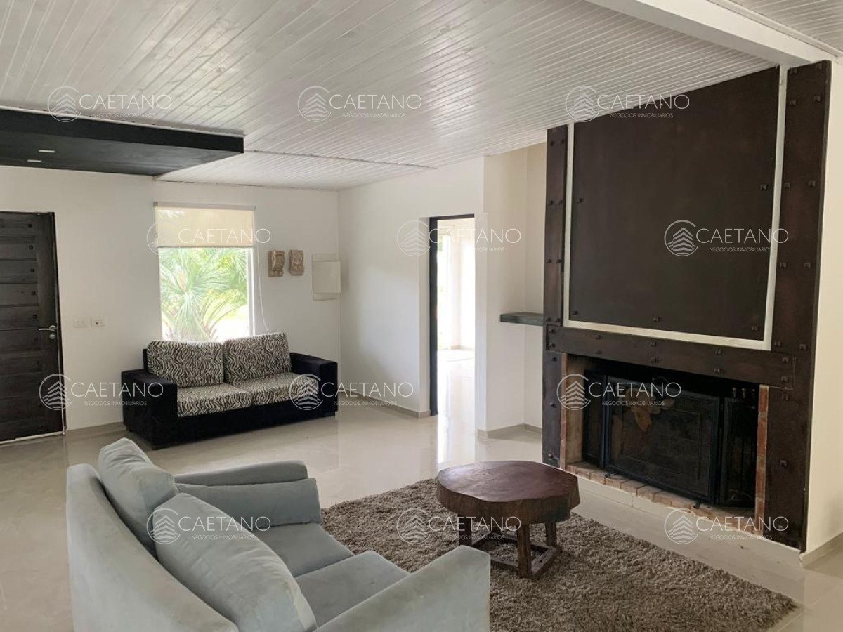 venta casa 4 dormitorios en punta ballena  - dmc13630c