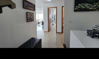 Apartamento en venta y alquiler de 3 dormitorios en Punta del Este