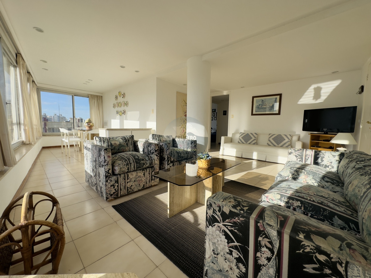 Apartamento ID.6408 - APARTAMENTO EN VENTA 2 DORMITORIOS EN PENINSULA