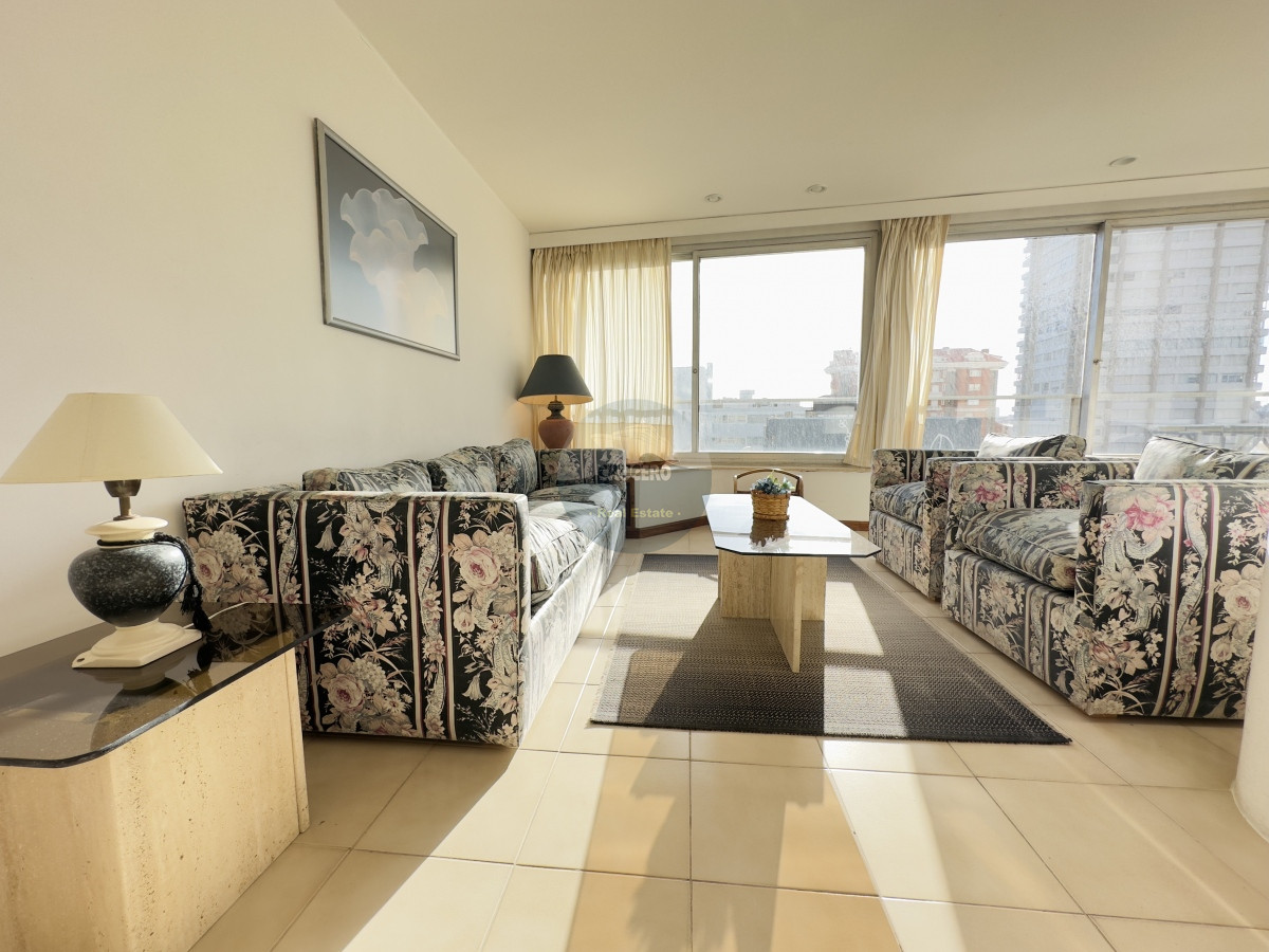 Apartamento ID.6408 - APARTAMENTO EN VENTA 2 DORMITORIOS EN PENINSULA