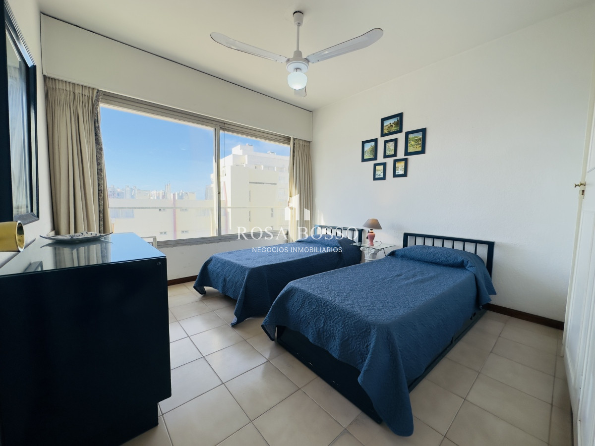 Apartamento ID.9820 - Apartamento Venta 2 dormitorios Península Punta del Este