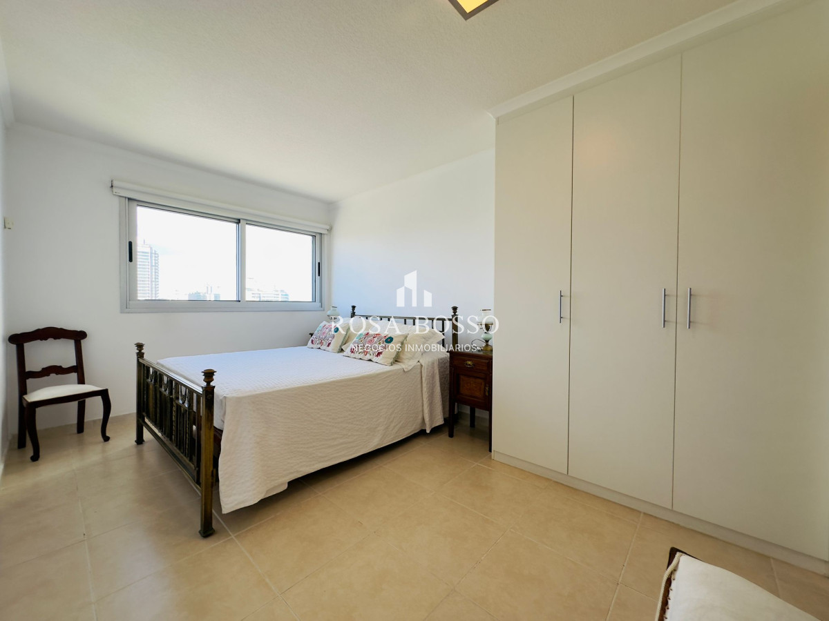 Apartamento ID.7249 - Venta y alquiler de apartamento de dos dormitorios en Punta del Este