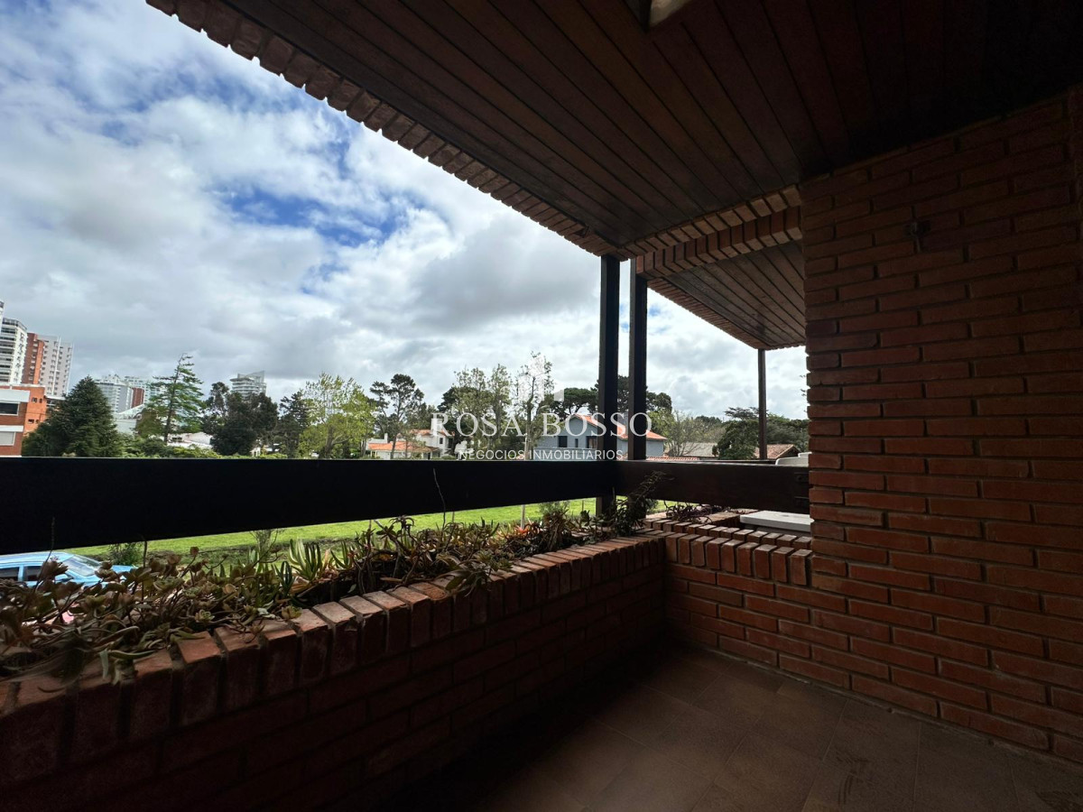 Apartamento ID.9784 - Apartamento Venta 2 dormitorios Mansa Punta del Este