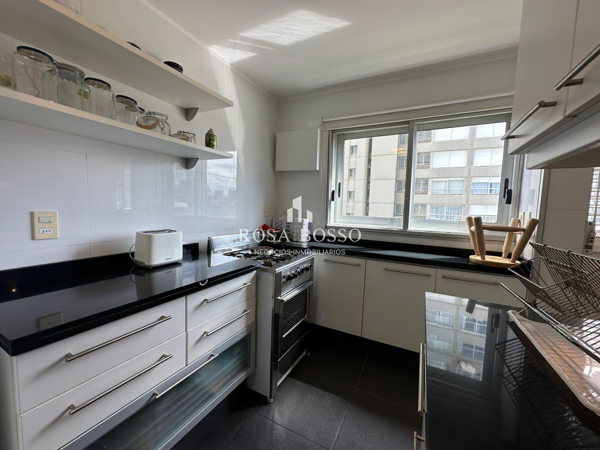 Apartamento ID.9390 - Apartamento Venta Primera Línea 2 dormitorios Brava Punta del Este