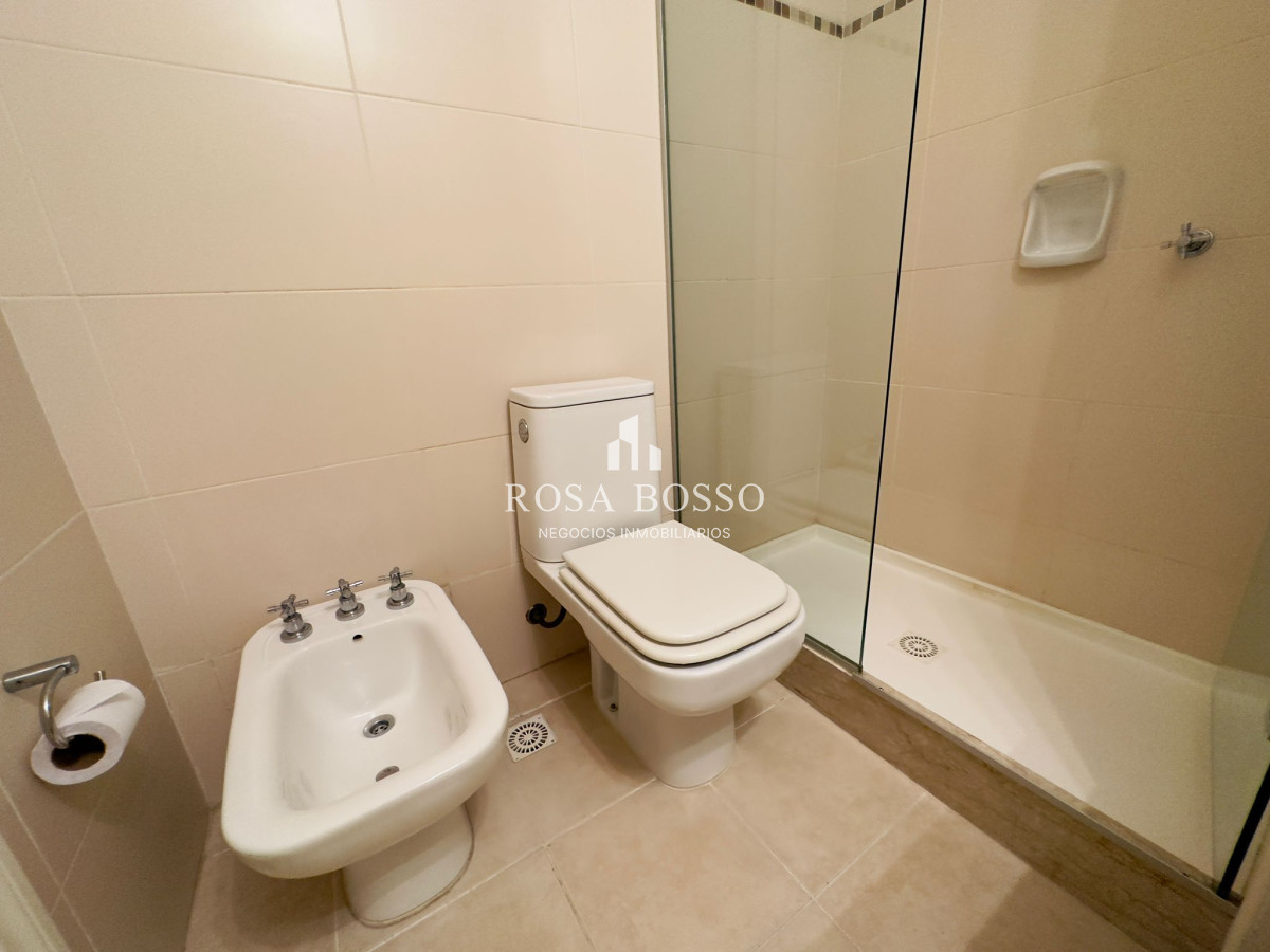 Apartamento ID.7249 - Venta y alquiler de apartamento de dos dormitorios en Punta del Este