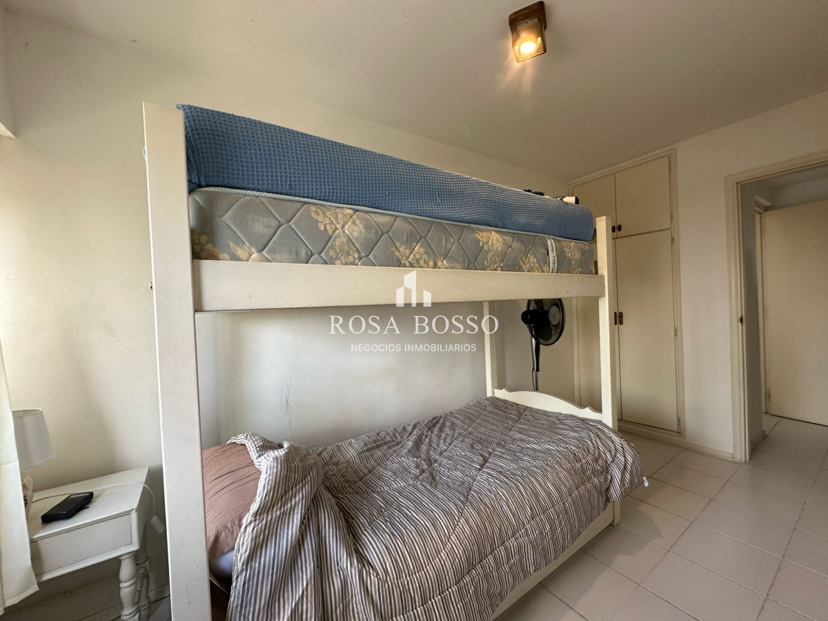 Apartamento ID.9500 - Apartamento en venta  y alquiler de 3 dormitorios en Punta del Este