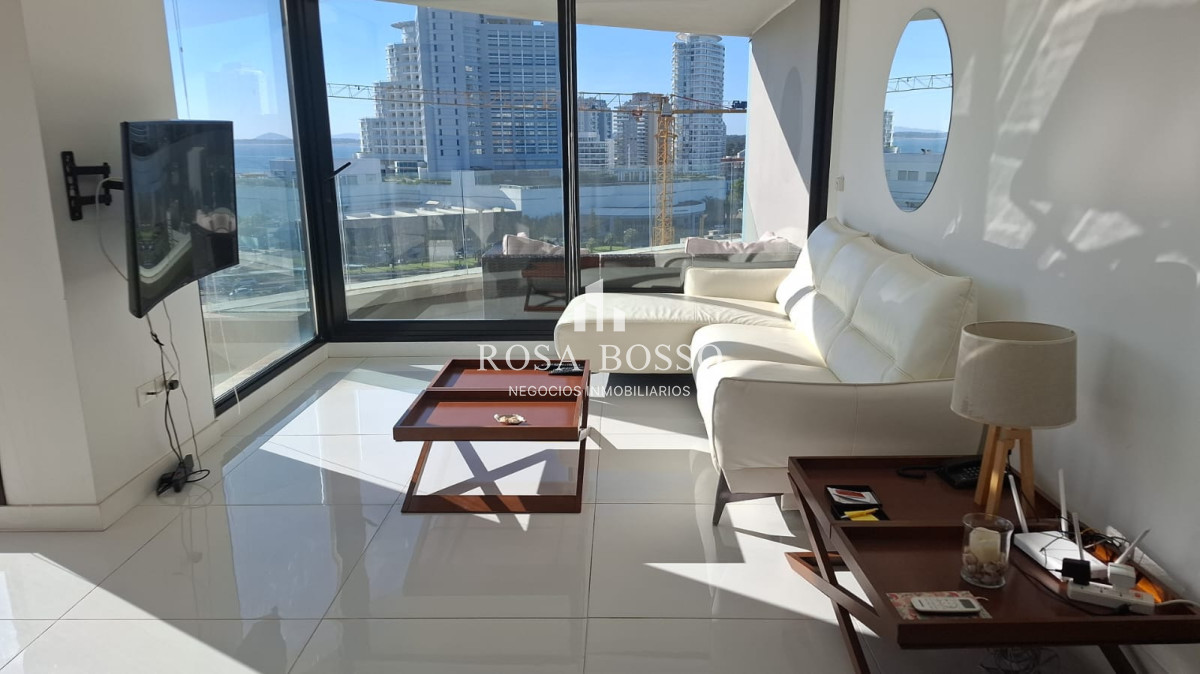 Apartamento ID.8420 - Apartamento en VENTA, 3 dormitorios, 3 suites, moderno, punta del este.