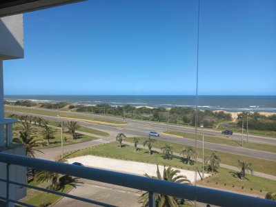 Alquiler apartamento de 3 dormitorios en Punta del Este frente al mar