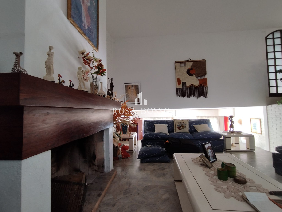 Apartamento ID.8857 - Venta y alquiler de casa en playa mansa Punta del Esate de 4 dormitorios 