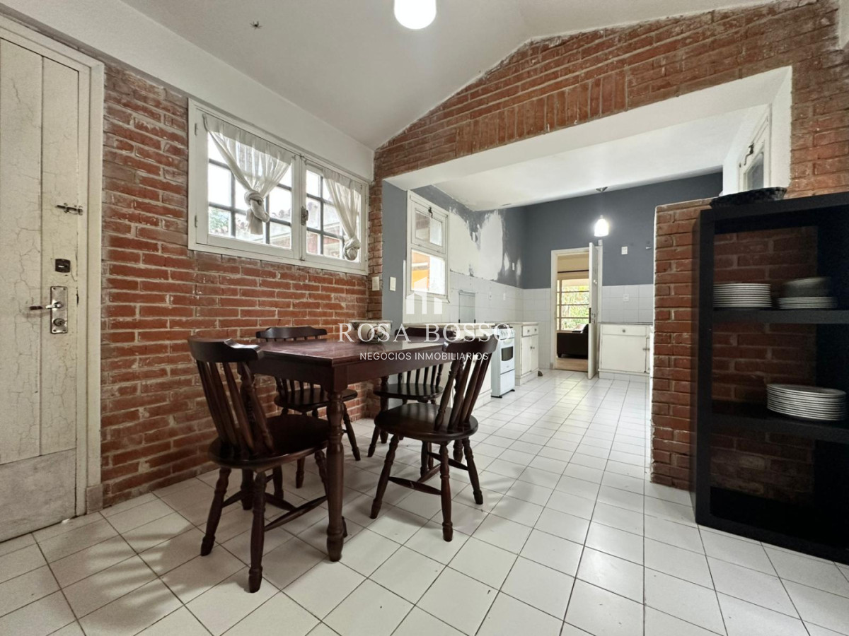 Apartamento ID.9871 - Casa de 3 dormitorios en venta en Cantegril