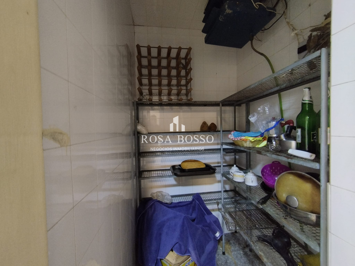 Apartamento ID.8857 - Venta y alquiler de casa en playa mansa Punta del Esate de 4 dormitorios 