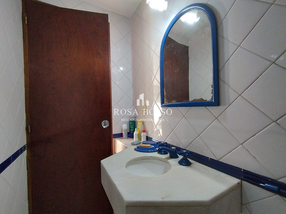 Apartamento ID.8857 - Venta y alquiler de casa en playa mansa Punta del Esate de 4 dormitorios 
