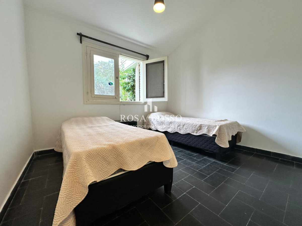 Apartamento ID.9871 - Casa de 3 dormitorios en venta en Cantegril