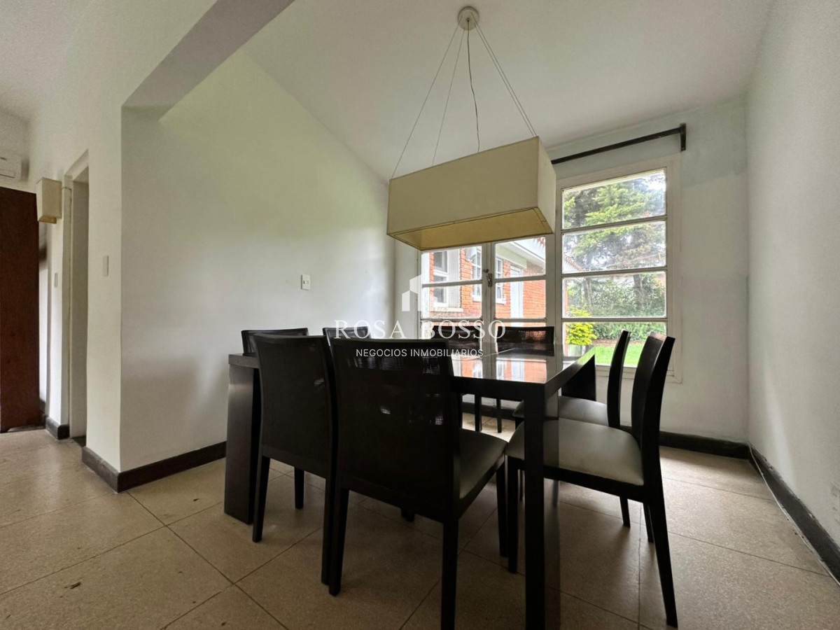Apartamento ID.9871 - Casa de 3 dormitorios en venta en Cantegril