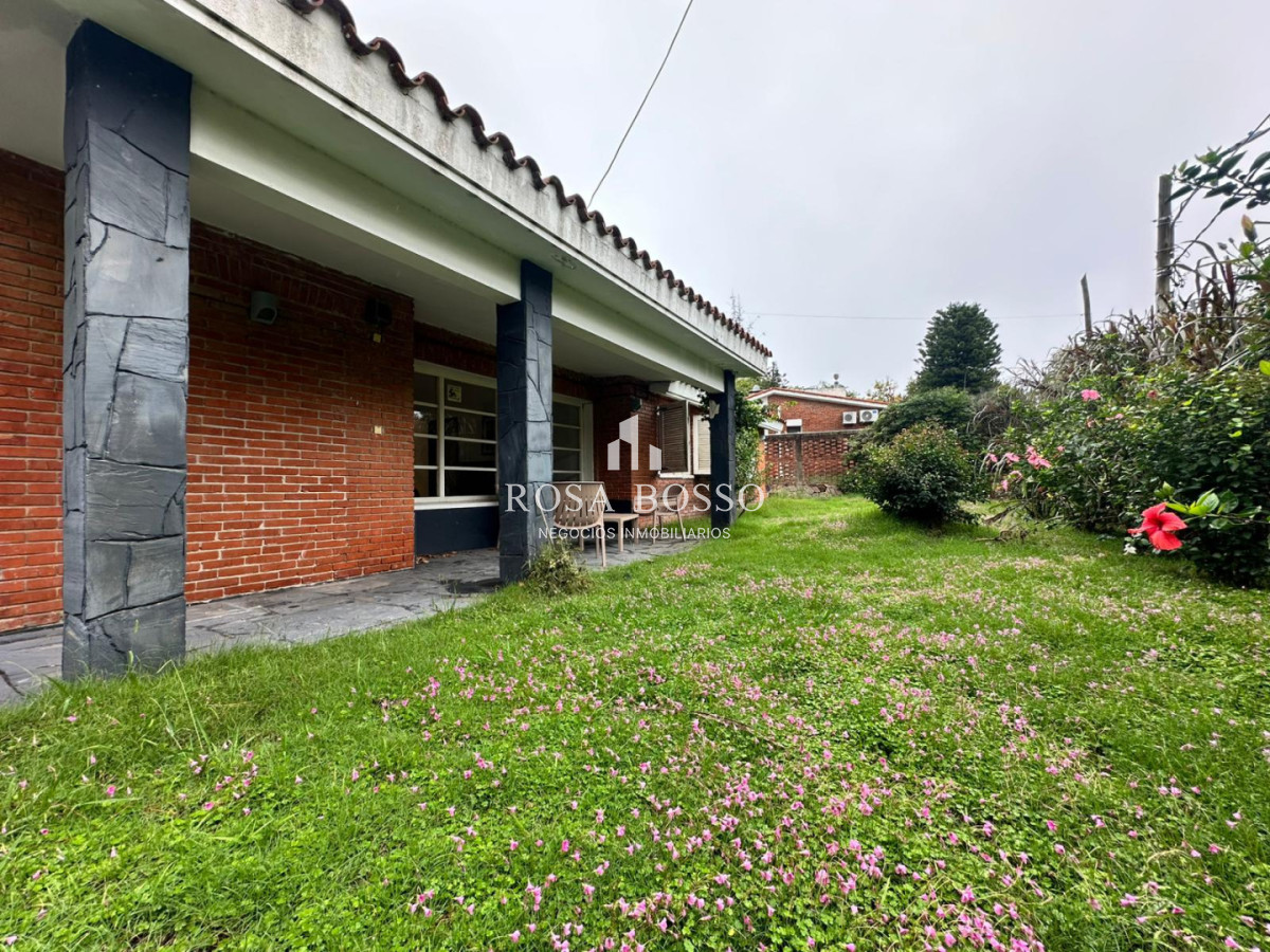 Apartamento ID.9871 - Casa de 3 dormitorios en venta en Cantegril