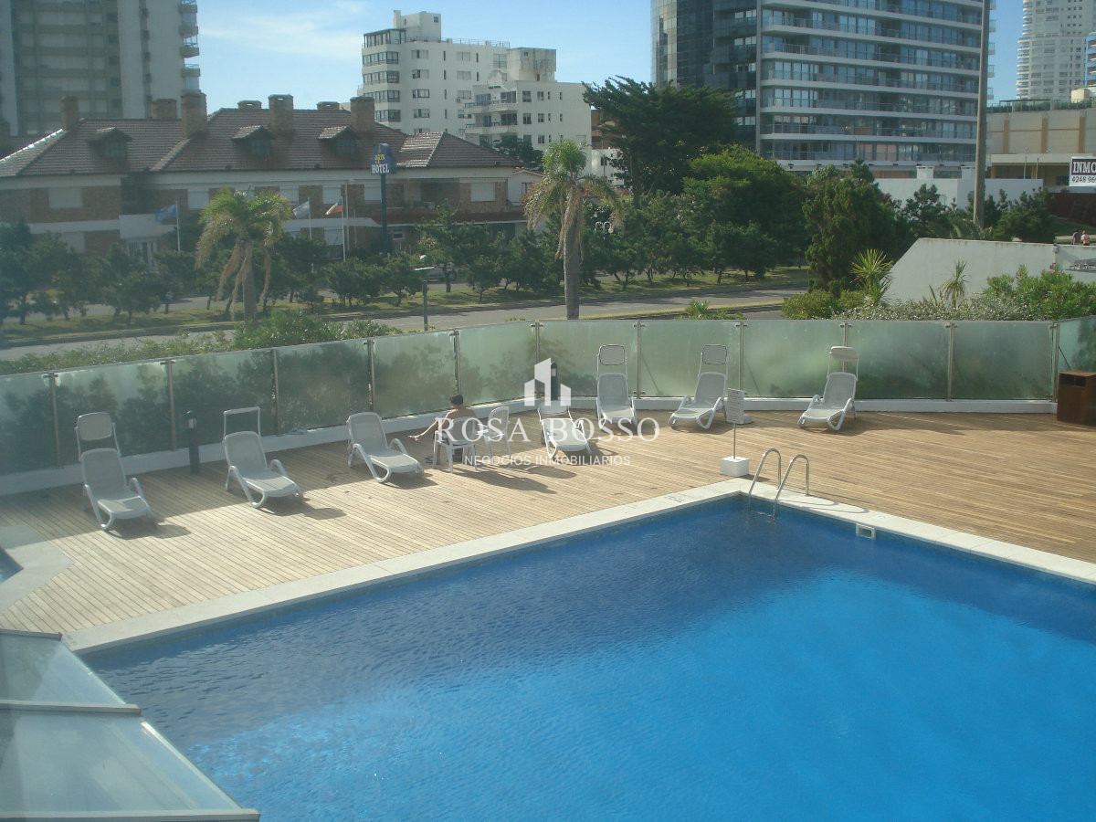 Apartamento ID.9957 - Apartamento en venta de dos dormitorios, Punta del Este.