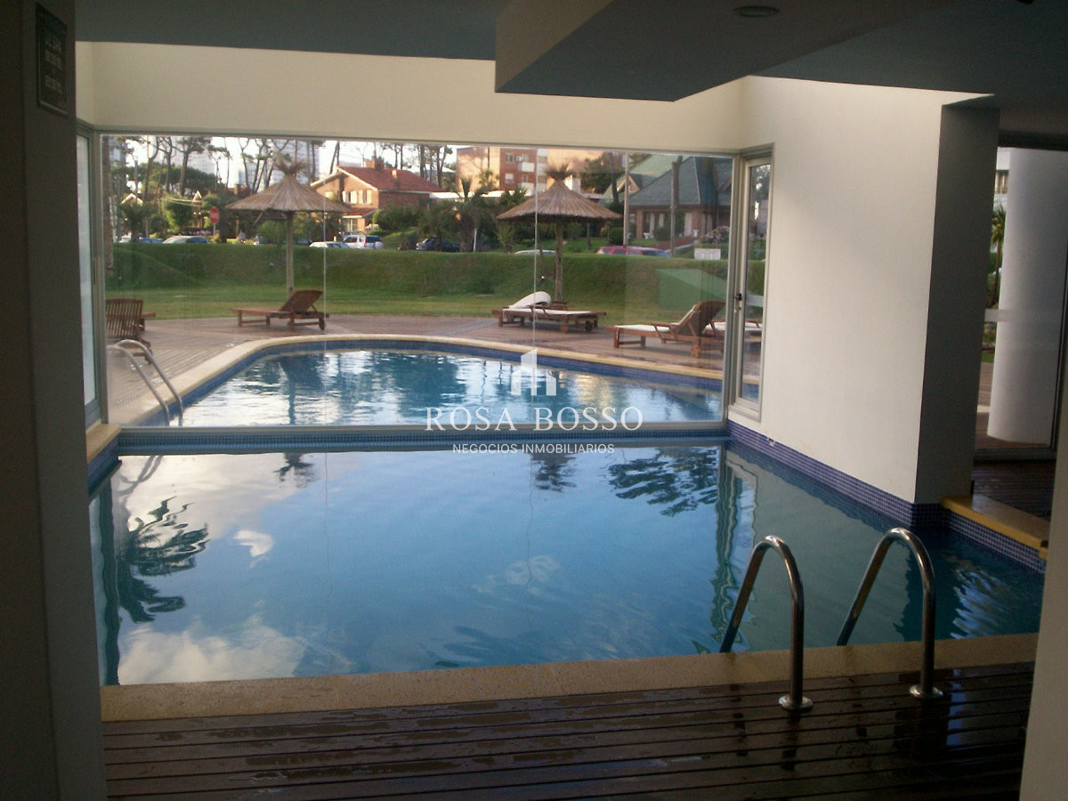 Apartamento ID.7249 - Venta y alquiler de apartamento de dos dormitorios en Punta del Este