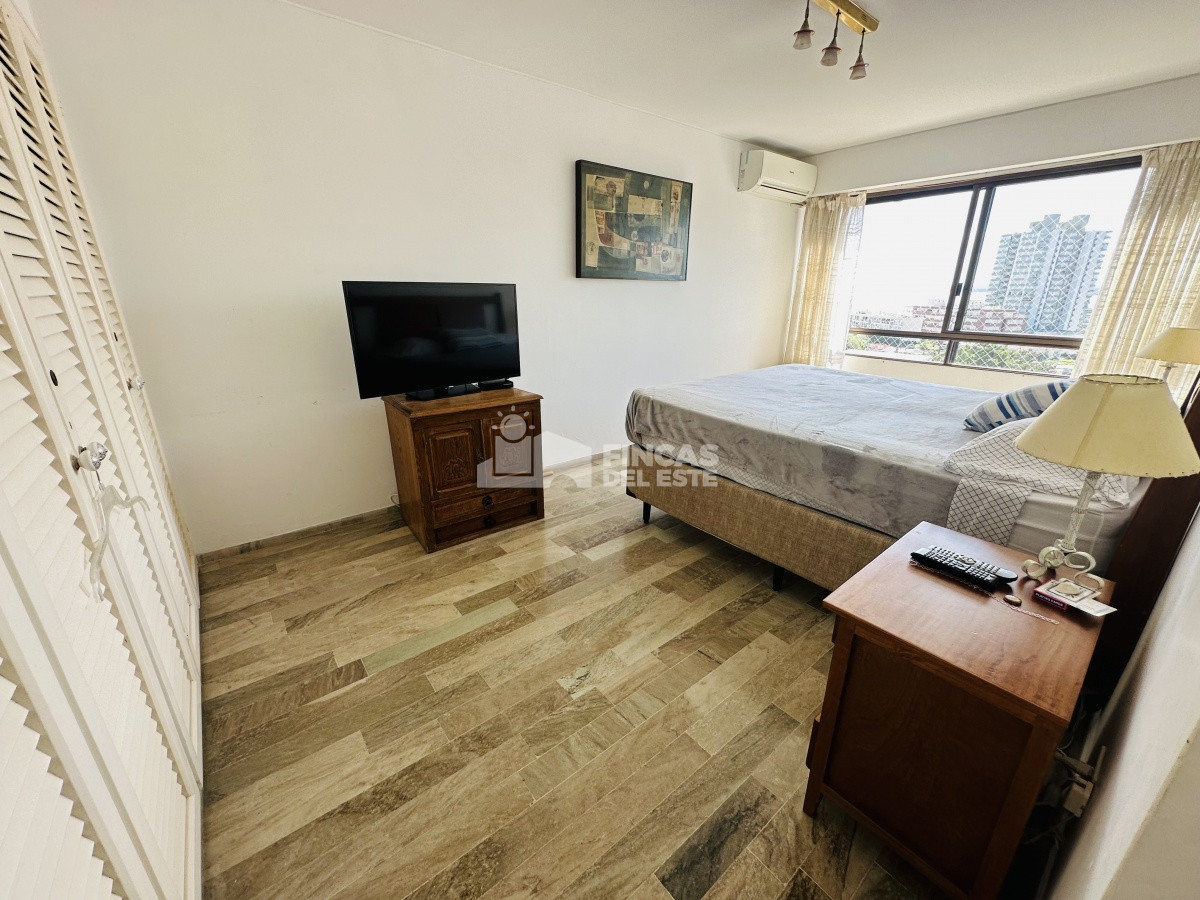 Apartamento ID.2555/Apartamento-frente-al-Mar-en-Playa-Brava-de-3-dormitorios- - Apartamento frente al Mar en Playa Brava de 3 dormitorios 