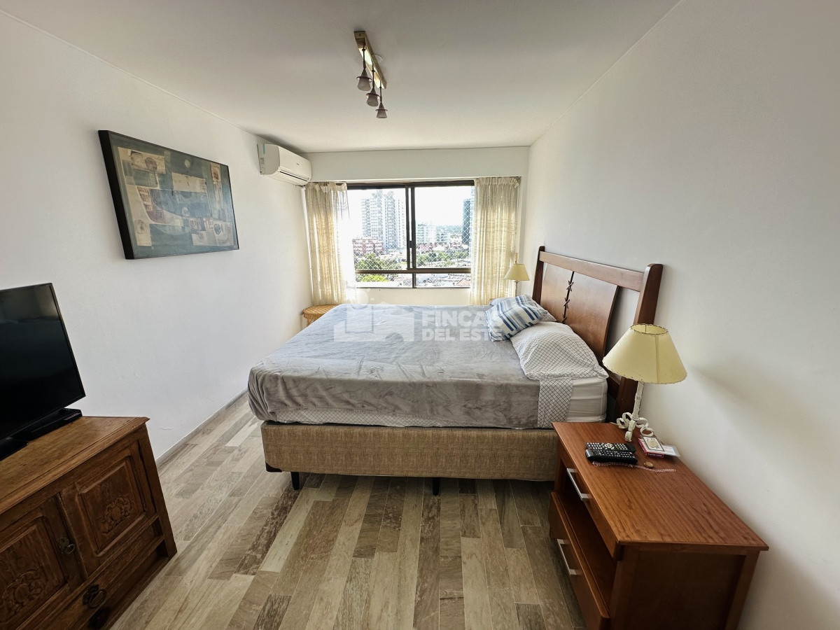 Apartamento ID.2555/Apartamento-frente-al-Mar-en-Playa-Brava-de-3-dormitorios- - Apartamento frente al Mar en Playa Brava de 3 dormitorios 