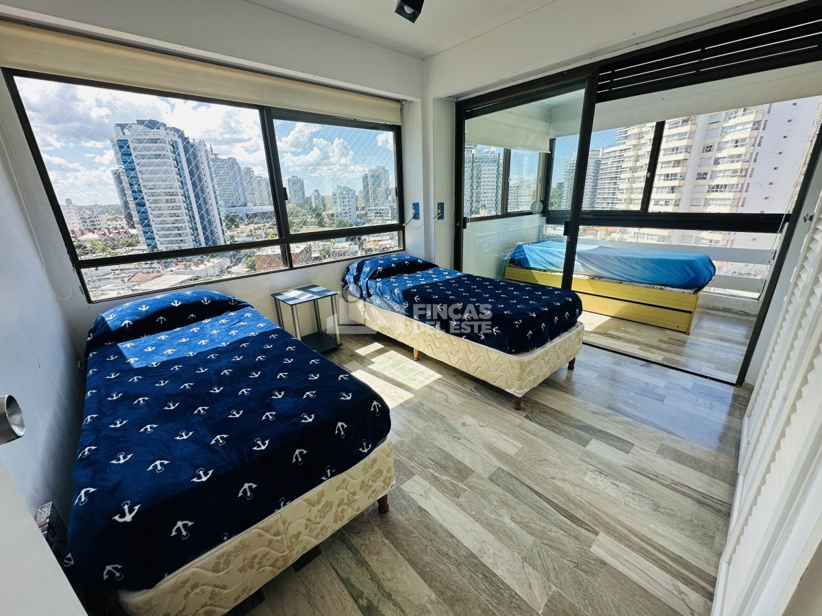 Apartamento ID.2555/Apartamento-frente-al-Mar-en-Playa-Brava-de-3-dormitorios- - Apartamento frente al Mar en Playa Brava de 3 dormitorios 