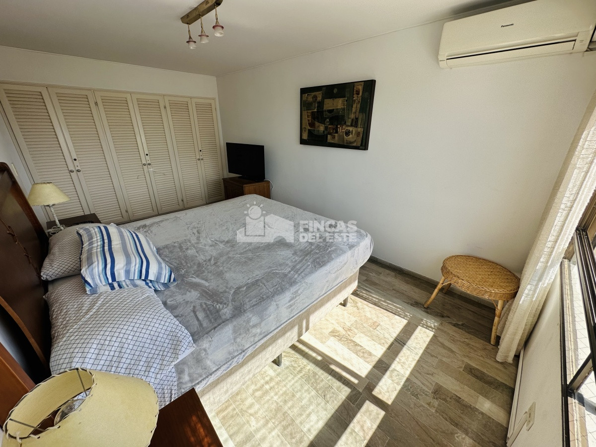 Apartamento ID.2555/Apartamento-frente-al-Mar-en-Playa-Brava-de-3-dormitorios- - Apartamento frente al Mar en Playa Brava de 3 dormitorios 