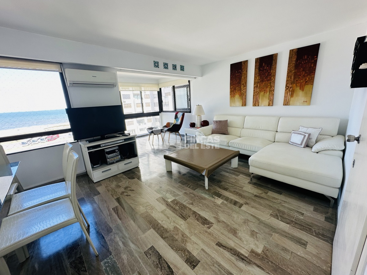 Apartamento ID.2555/Apartamento-frente-al-Mar-en-Playa-Brava-de-3-dormitorios- - Apartamento frente al Mar en Playa Brava de 3 dormitorios 