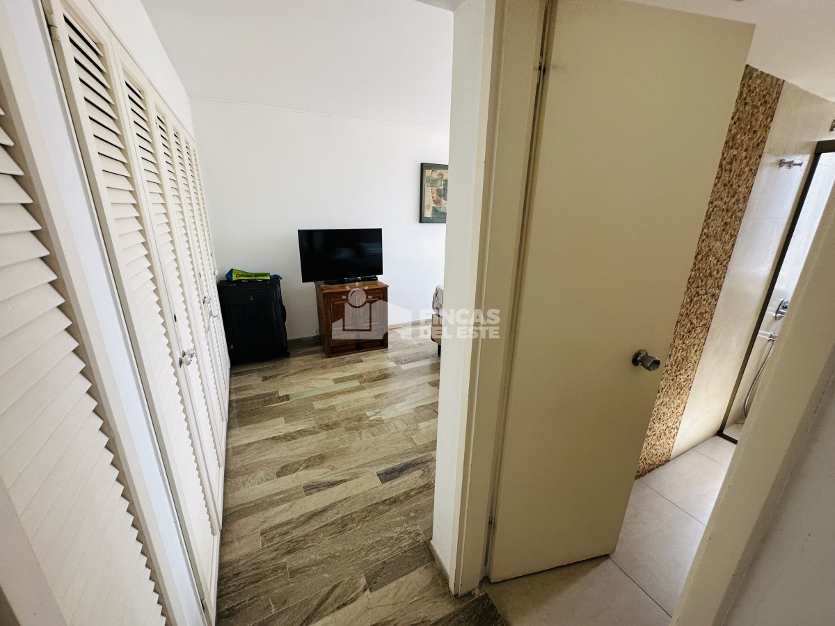 Apartamento ID.2555/Apartamento-frente-al-Mar-en-Playa-Brava-de-3-dormitorios- - Apartamento frente al Mar en Playa Brava de 3 dormitorios 