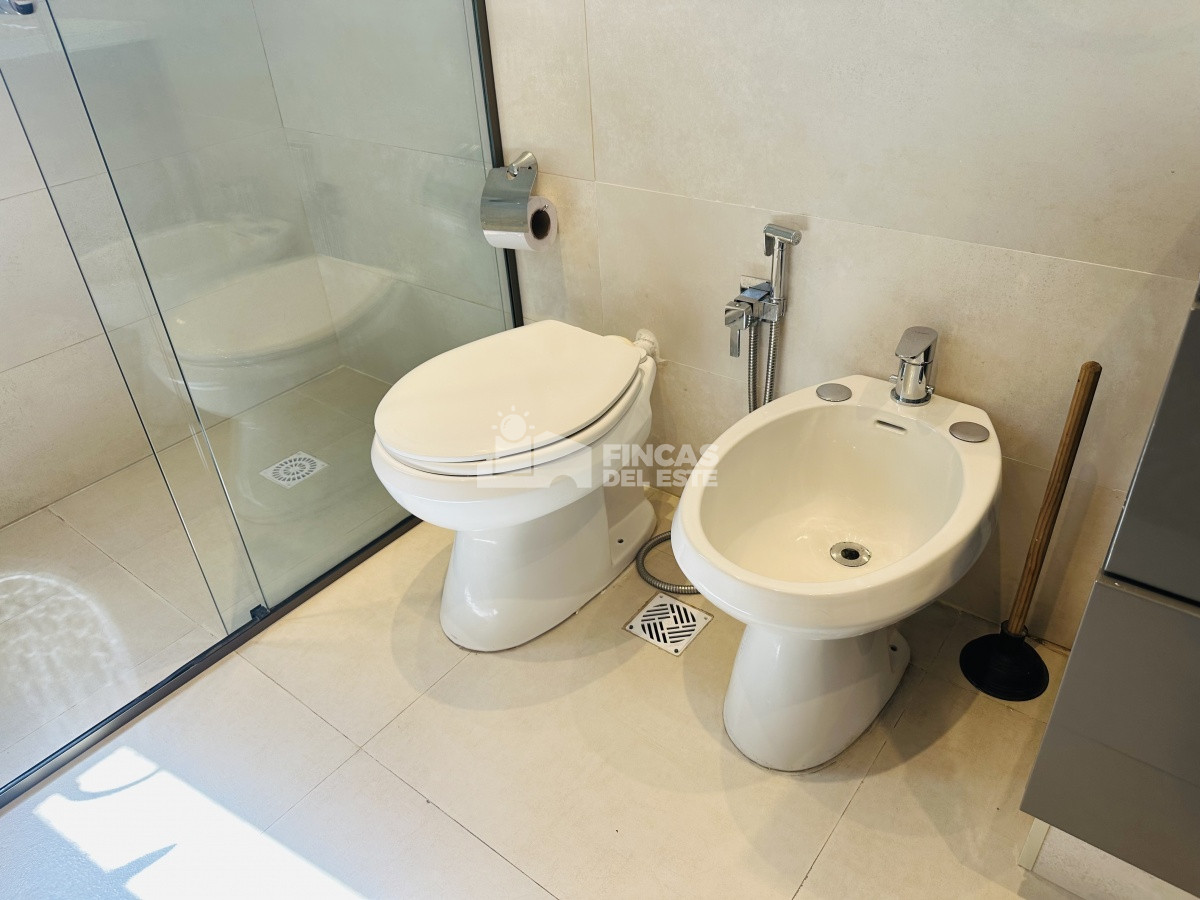 Apartamento ID.2555/Apartamento-frente-al-Mar-en-Playa-Brava-de-3-dormitorios- - Apartamento frente al Mar en Playa Brava de 3 dormitorios 