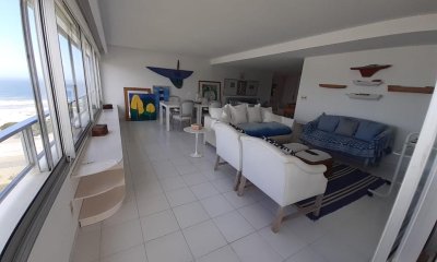 Apartamento en venta de 3 dormitorios en Tiburón II, Punta del Este.