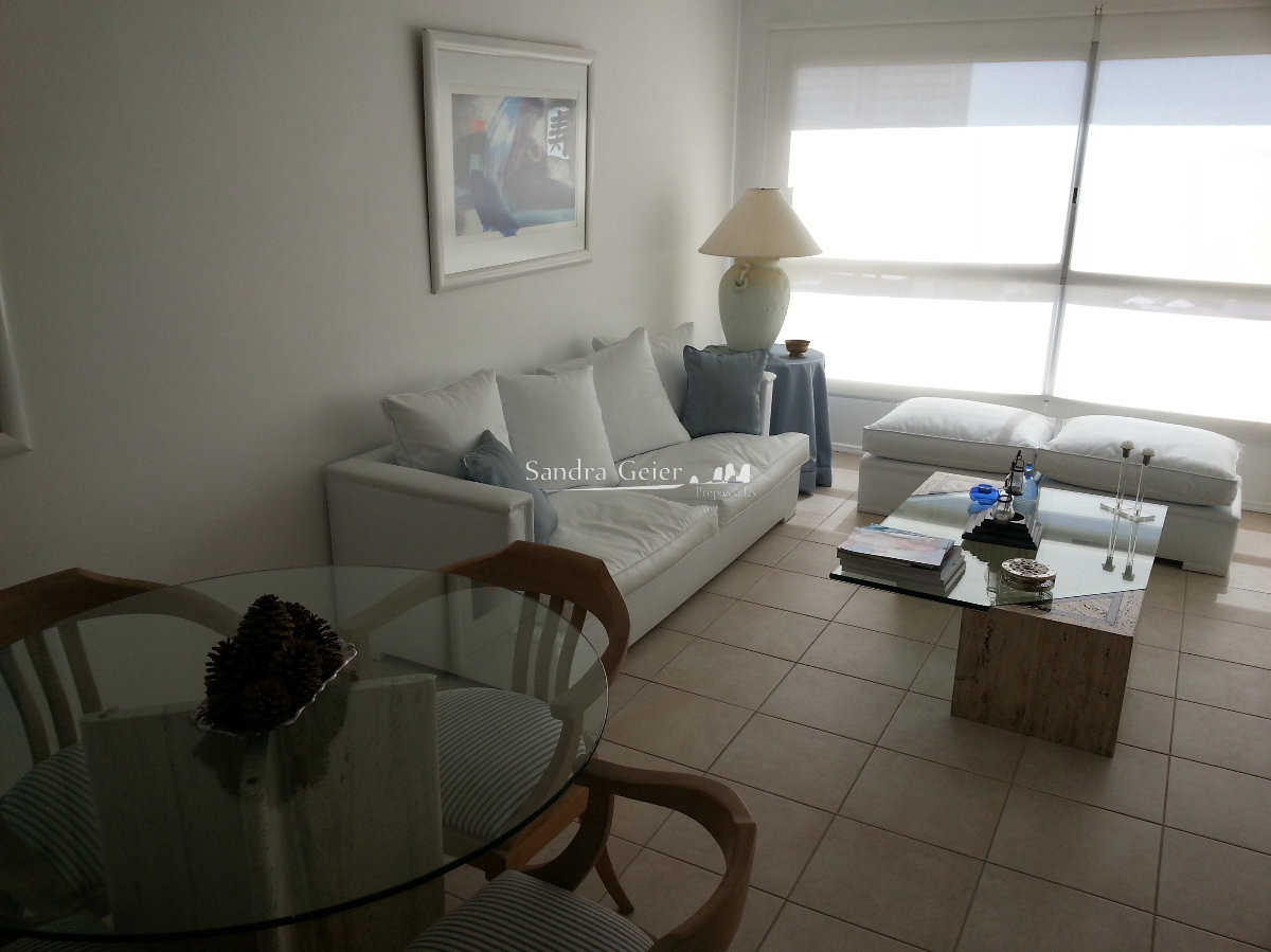 Apartamento ID.2961 - Apartamento de dos dorm. en venta en Punta del Este 10971